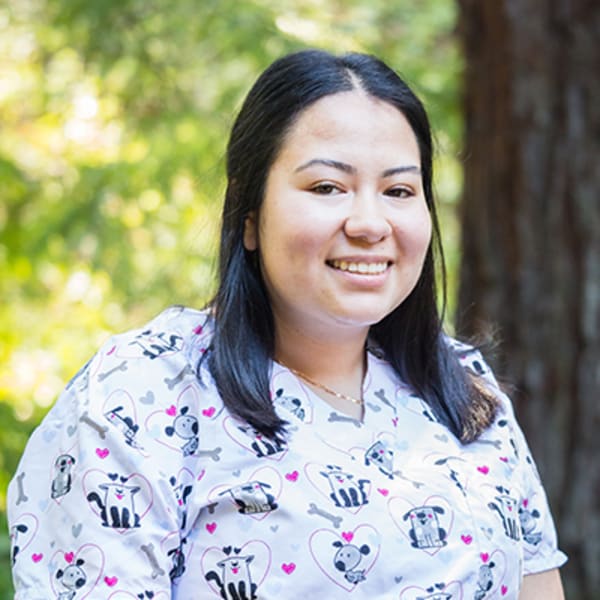 Isabel Rios, Pleasant Hill Veterinary Assistant